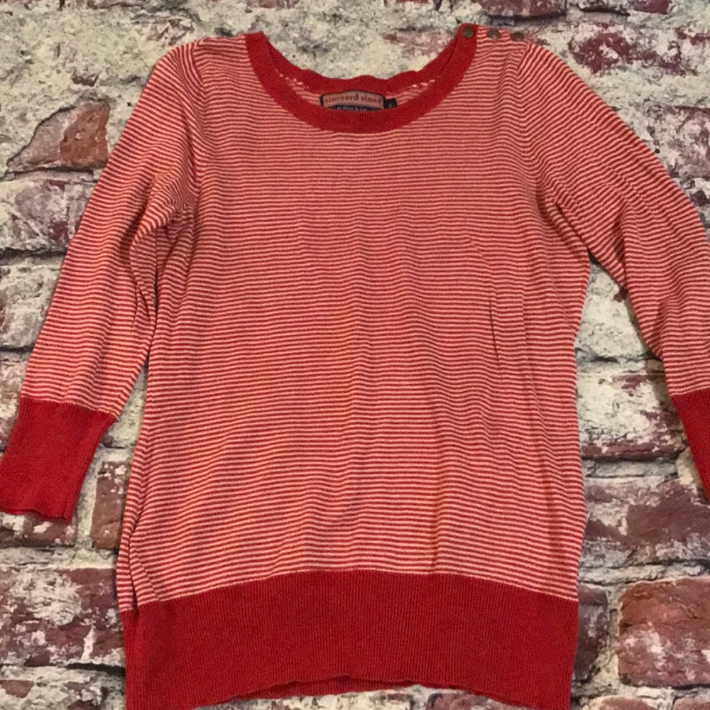 Womens  light weight sweater.